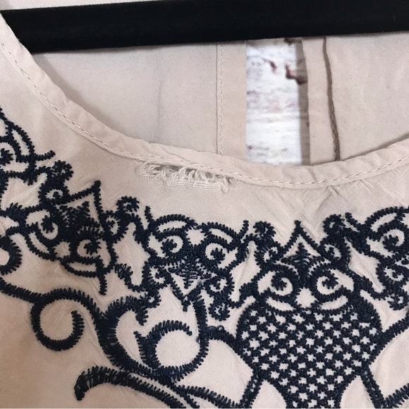 Flying Tomato Bell Sleeve Embroidered Boho Size Large Mini Dress - Picture 5 of 8